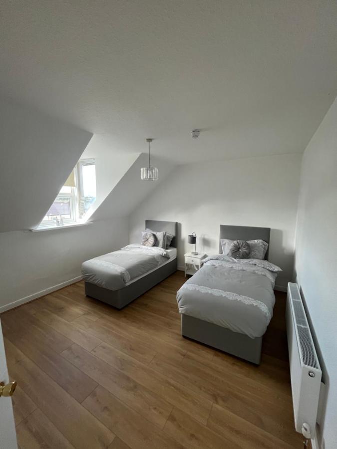 57 Main Street Newcastle Luxury Central Apartment Екстериор снимка