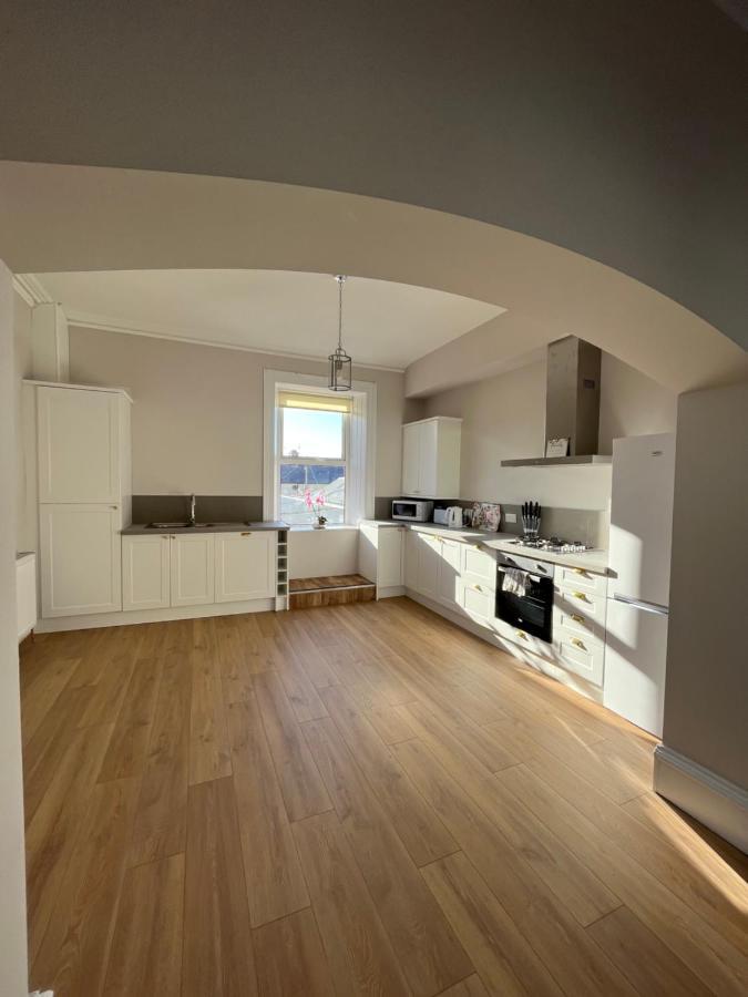 57 Main Street Newcastle Luxury Central Apartment Екстериор снимка